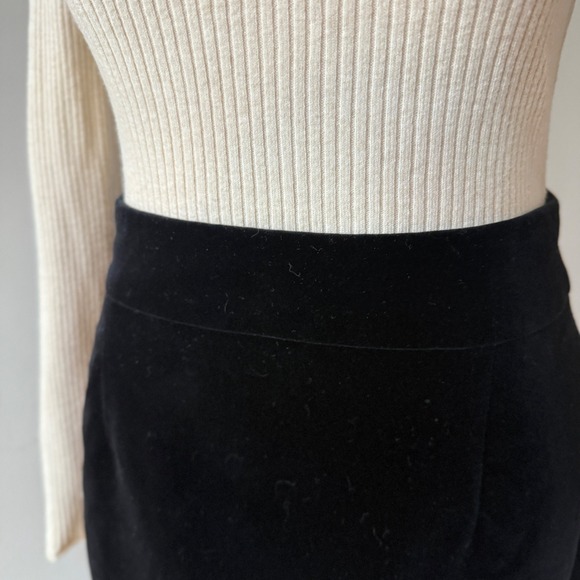 Vintage Mondi Black Velvet Midi Pencil Skirt Size 38 Small Elegant Office - Picture 3 of 11